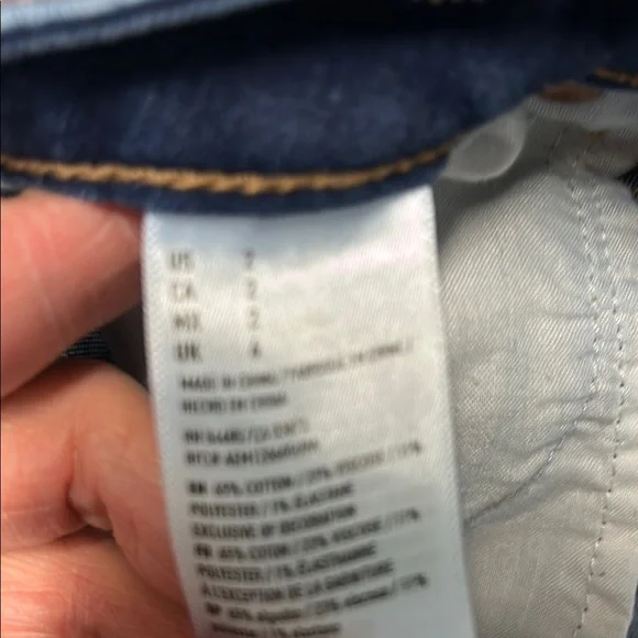 American Eagle Outfitters Women's Dark Blue Ripped Jean Shorts - Picture 15 of 17